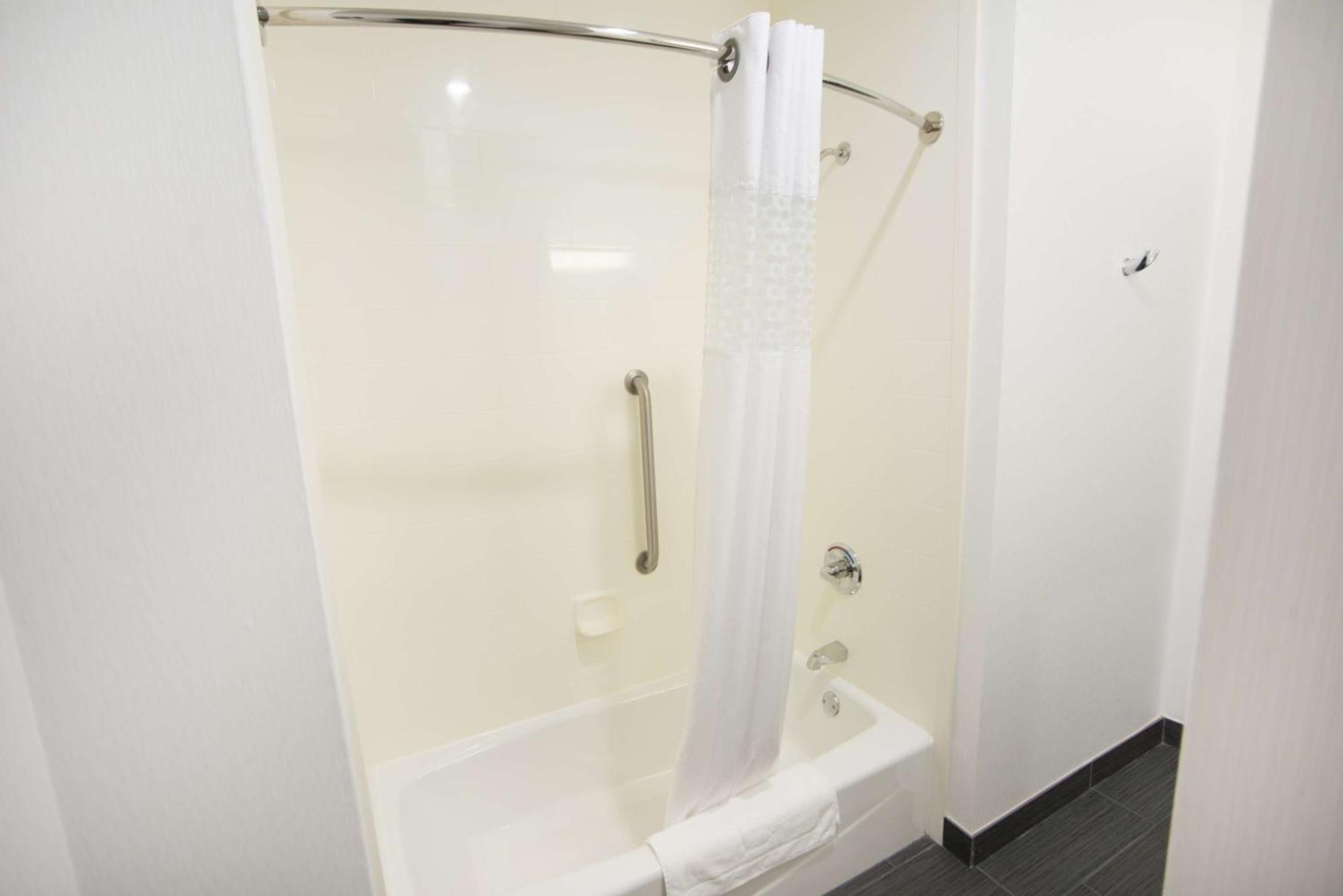 Hampton Inn & Suites Stillwater West Экстерьер фото